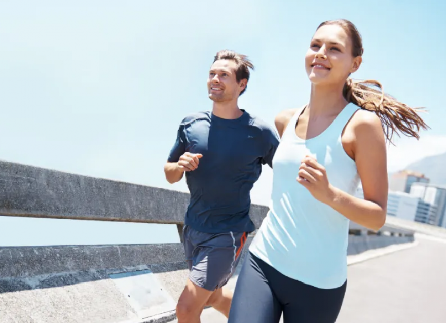 夏季糖友運(yùn)動(dòng)不可少，運(yùn)動(dòng)時(shí)應(yīng)注意什么?