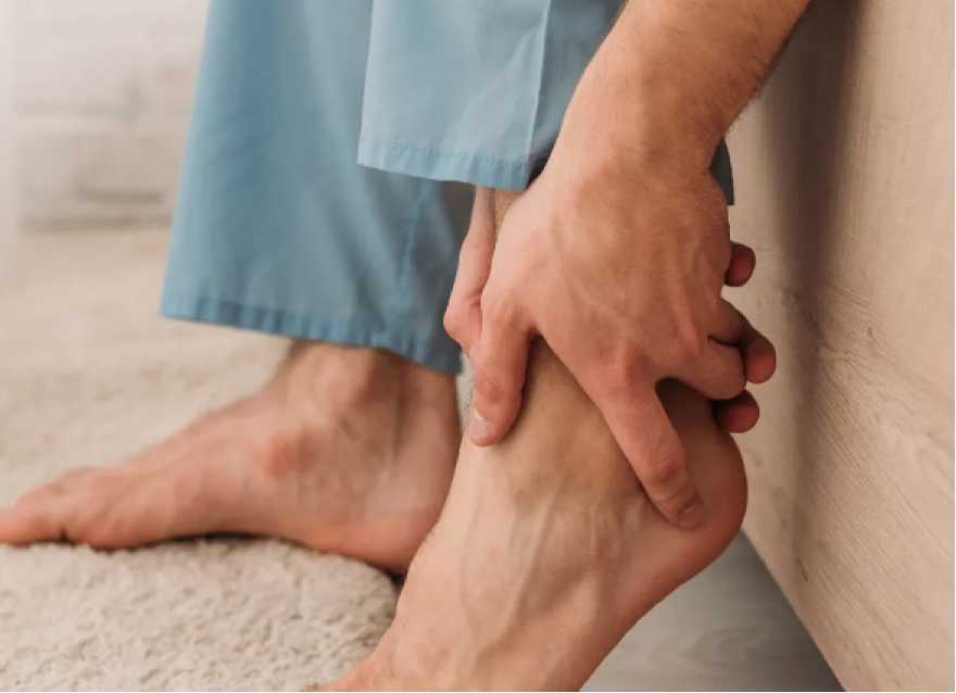 糖友冬天千萬(wàn)別忽視這兩件事，小心糖尿病足找上門！